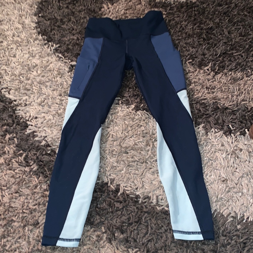 Athleta Gym pants sheer slats size XS good cond